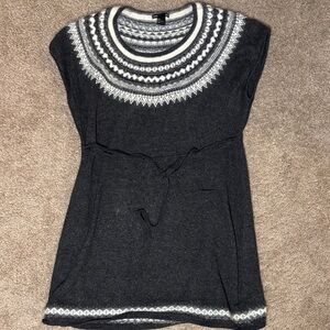 H&M Mama Gray and White Striped Knit Sweater